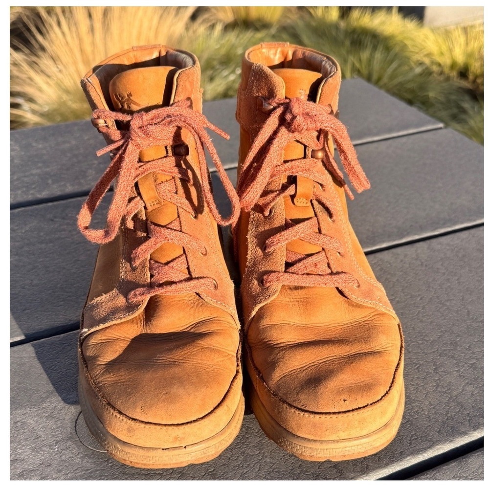 Chaco Borealis Quilt Waterproof Ankle Snow Boots 8 Rust Orange Leather Suede